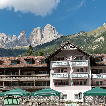 Hotel Diamant Park Campitello di Fassa