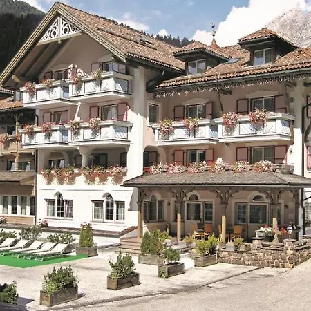 Hotel Diamant Park Campitello di Fassa